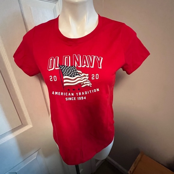 Old Navy Tops - Like new old navy everywhere American flag red tshirt 2020